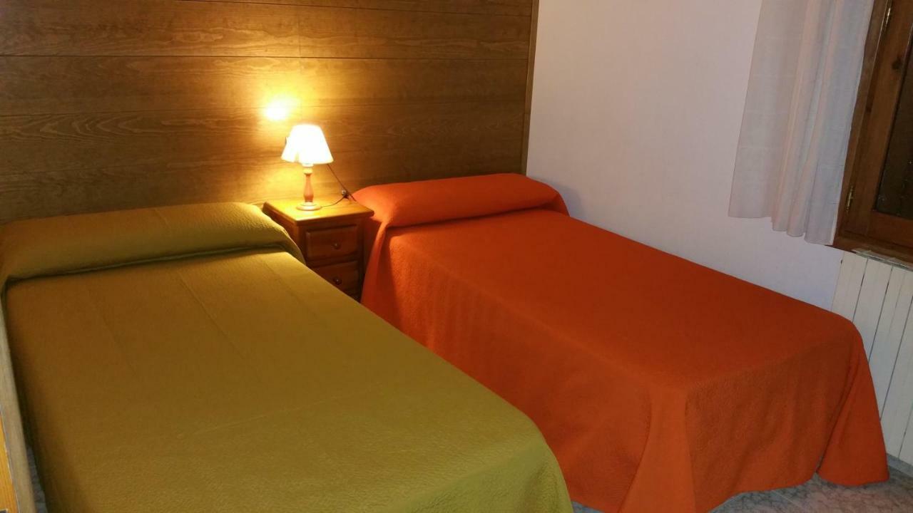 Apartamentos Casa Patro Трамакастилья-де-Тена Экстерьер фото